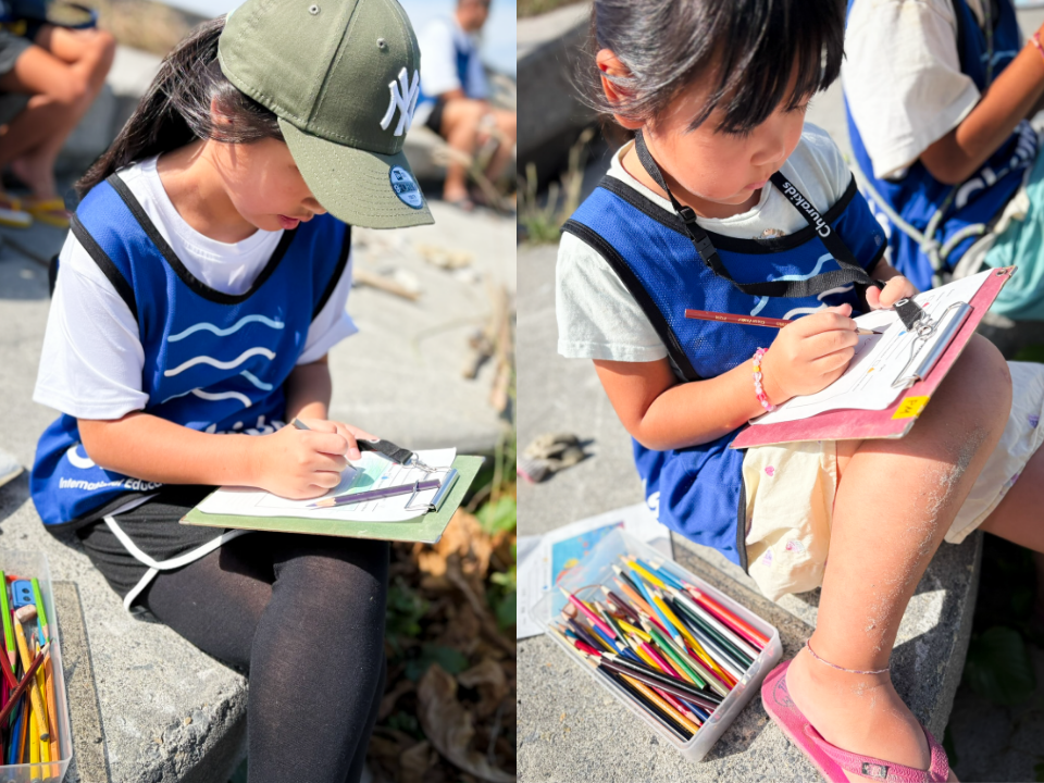 ジャーナルを記入する子どもたち