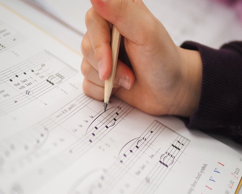 音楽を「教材」に